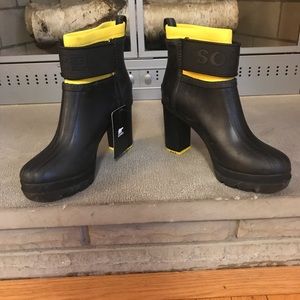 Sorel Waterproof Fashion Boots